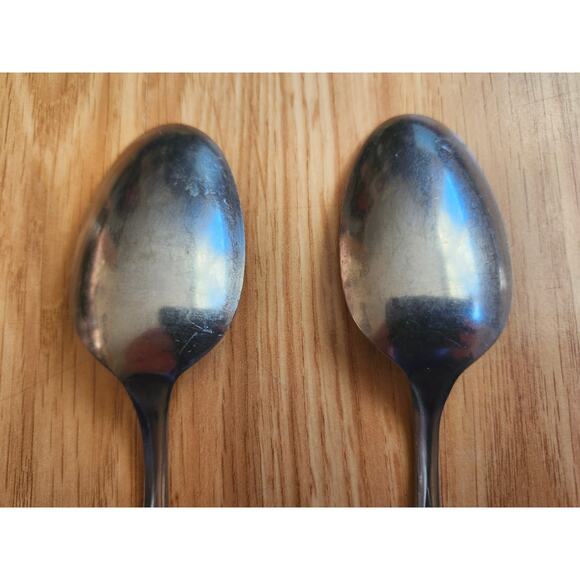 International Silver Petal Lane Stainless Oval Soup Spoons Set of 2 USA Vtg 7" - Picture 6 of 7